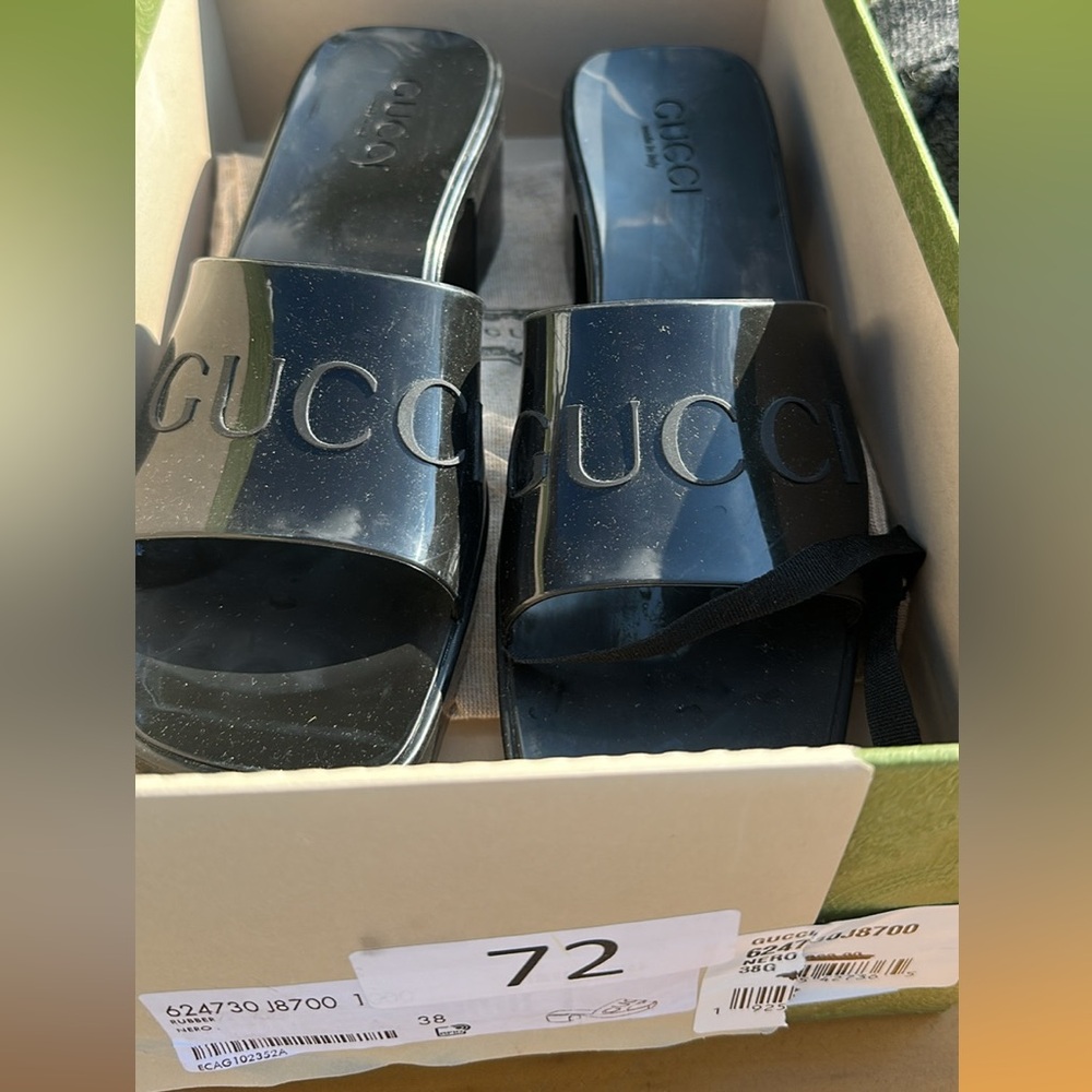 Gucci Glossy Black Women's Sandals